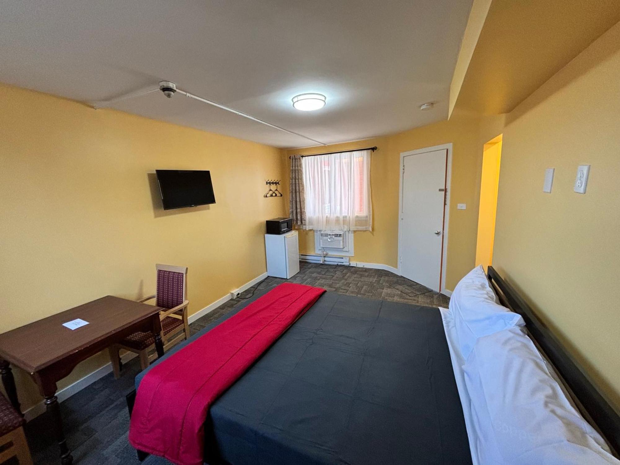 6267 Persepolis Inn Ниагара-Фолс Экстерьер фото